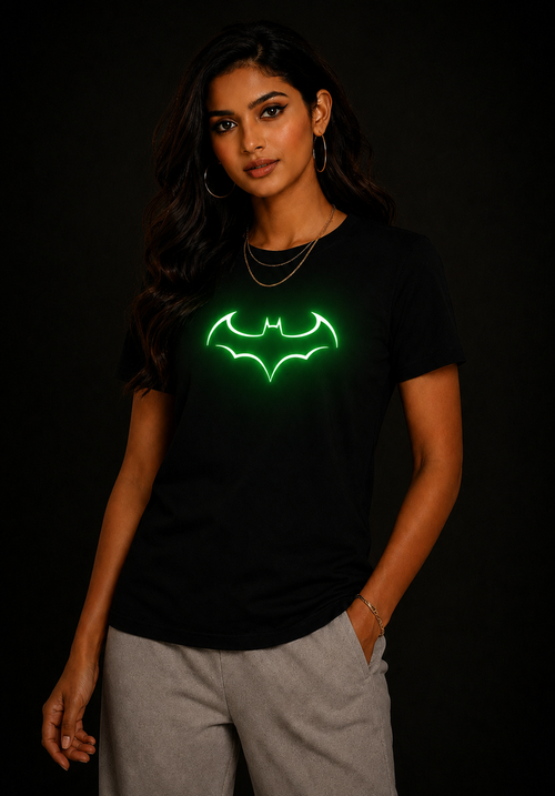 BATMAN LOGO WITH GLOW IN THE DARK Tee SKU-VN01